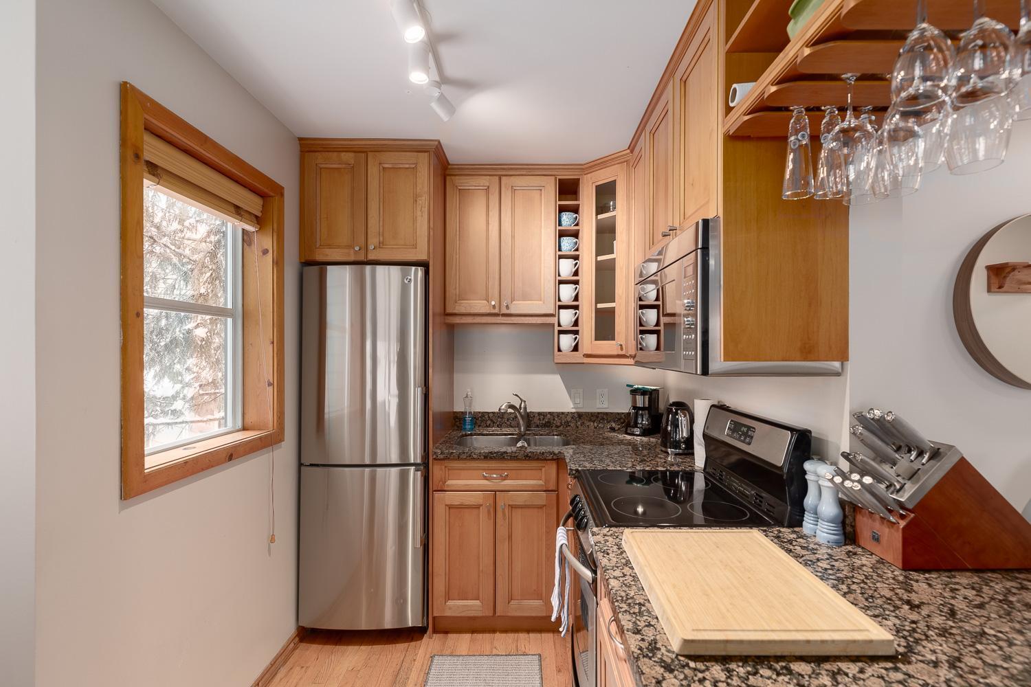 1br Powderview - Creekside Bright And Cozy Private Bike/ski Storage Free Parking Ferienhaus